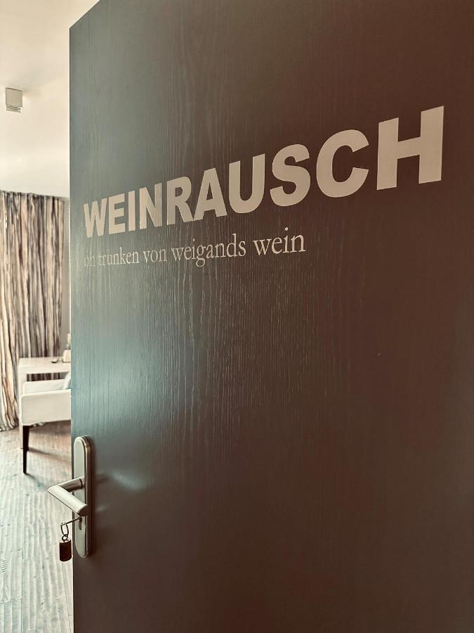 Weingut Gaestehaus Weigand Iphofen Bagian luar foto